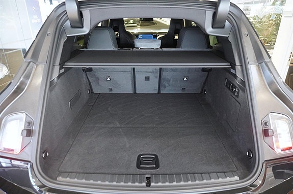 BMW iX 6 of 26