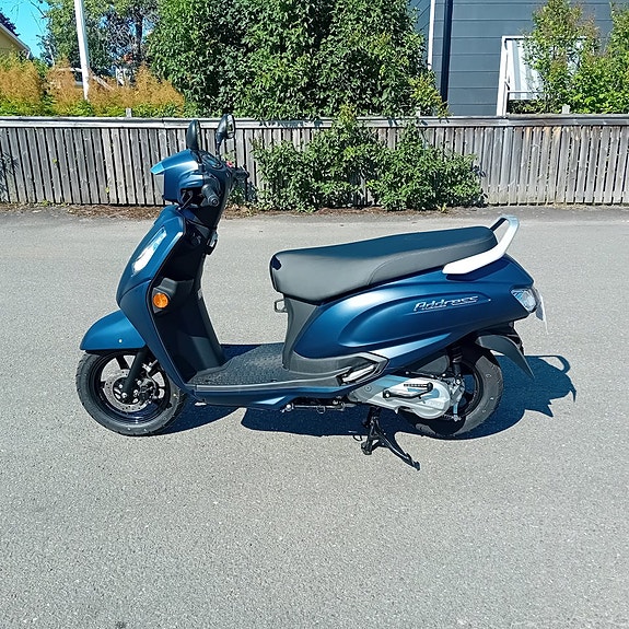 Suzuki ADRESS 125 4 of 6