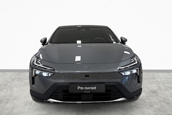 Polestar 4 3 of 5