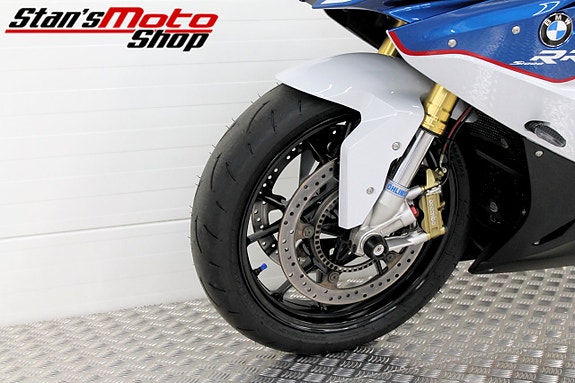 BMW Motorrad S 1000 RR Yoshimura 11 of 18