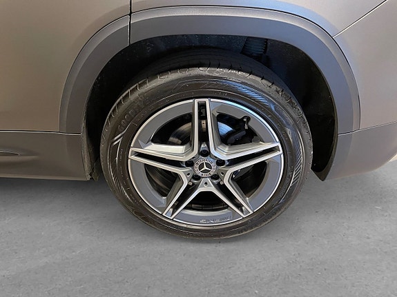 Mercedes-Benz GLB200 d 8 of 26