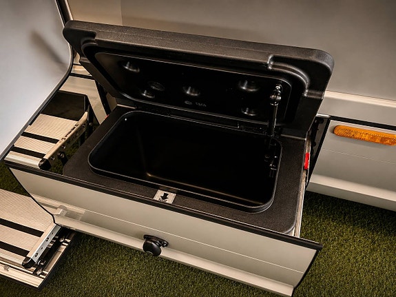 Niesmann + Bischoff iSmove 6.9 E / ALDE / Hydraul-ben / Solcell 220w / Litium450ah/F2F/ 28 of 30