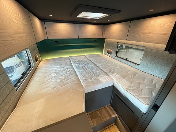 Niesmann + Bischoff iSmove 6.9 E / ALDE / Hydraul-ben / Solcell 220w / Litium450ah/F2F/ 15 of 30