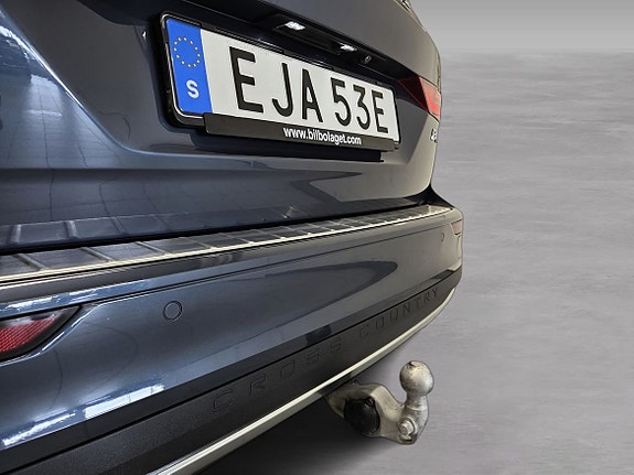 Volvo V60 Cross Country 6 of 16