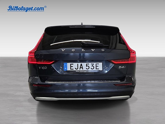 Volvo V60 Cross Country 5 of 5