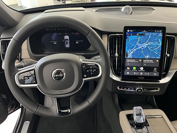 Volvo XC90 9 of 19