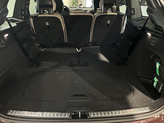 Volvo XC90 6 of 19