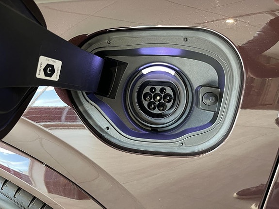 Volvo XC90 16 of 19