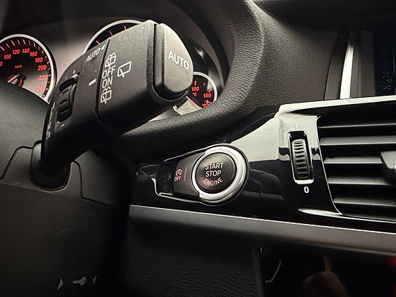 BMW X3 29 of 30