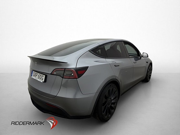 Tesla Model Y 9 of 30