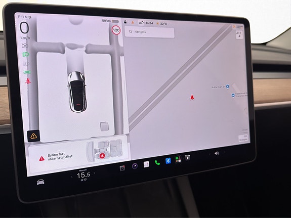 Tesla Model Y 14 of 30