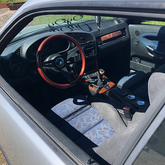 BMW 328i 4 of 4