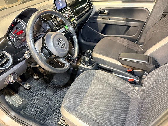 Volkswagen UP! 12 of 20