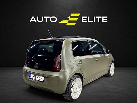 Volkswagen UP! 5 of 5