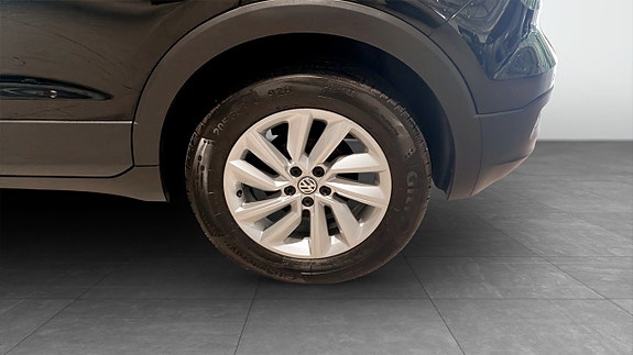 Volkswagen T-Cross 6 of 12