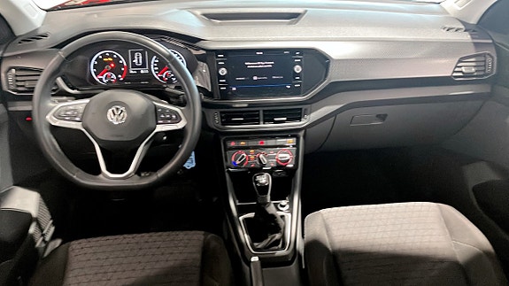 Volkswagen T-Cross 10 of 12