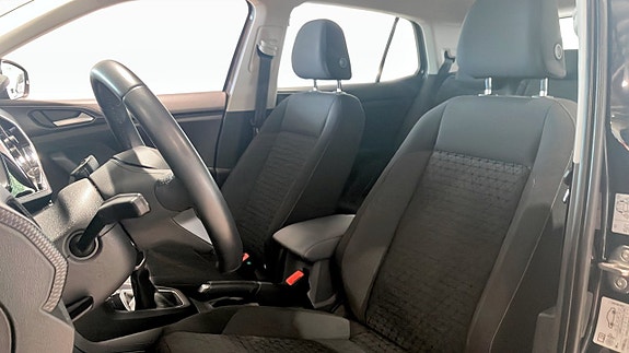 Volkswagen T-Cross 8 of 12