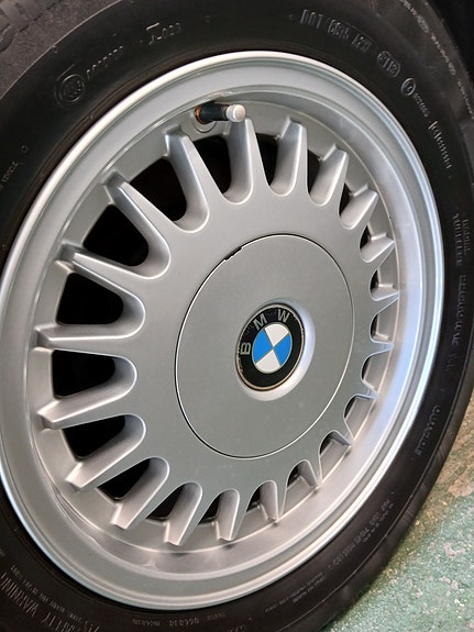 BMW 730i 8 of 9