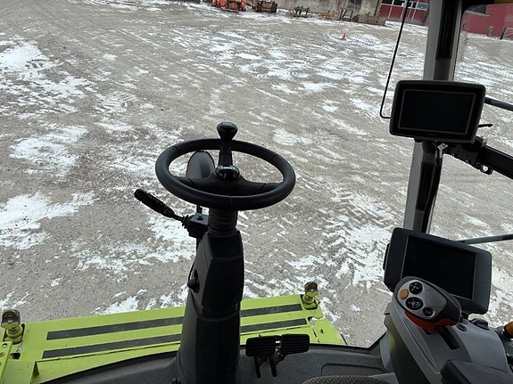 CLAAS Lexion 770 TerraTrac 7 of 24