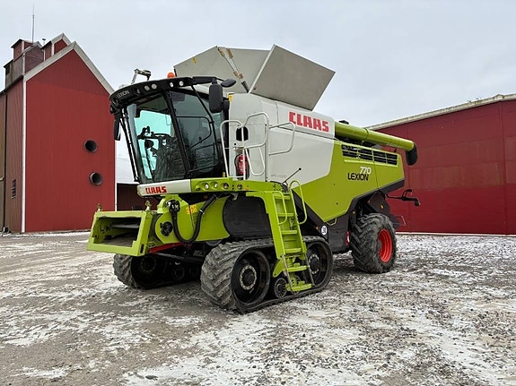 CLAAS Lexion 770 TerraTrac 2 of 5