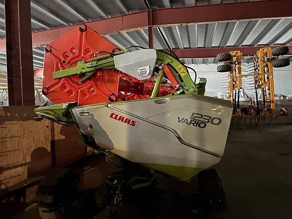 CLAAS Lexion 770 TerraTrac 22 of 24