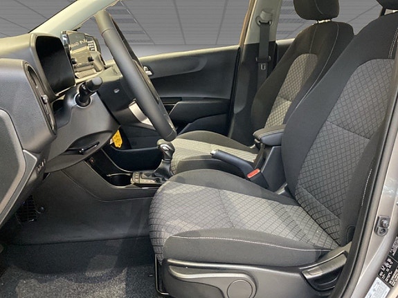 Kia Picanto 7 of 15