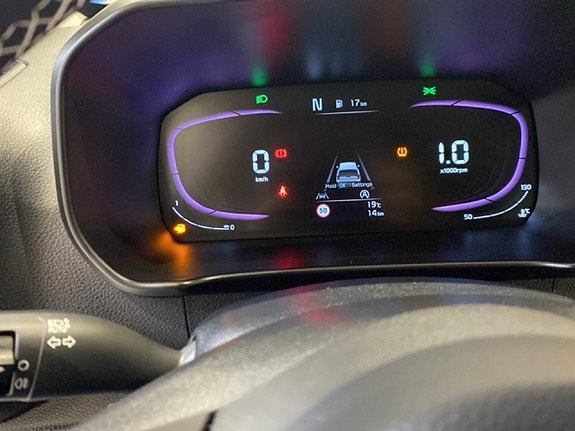 Kia Picanto 12 of 15