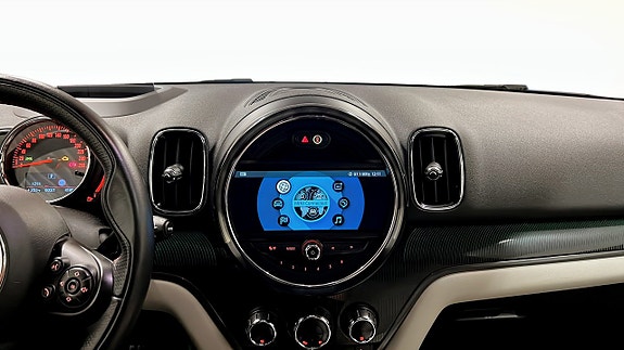 MINI Countryman Cooper SE 10 of 22