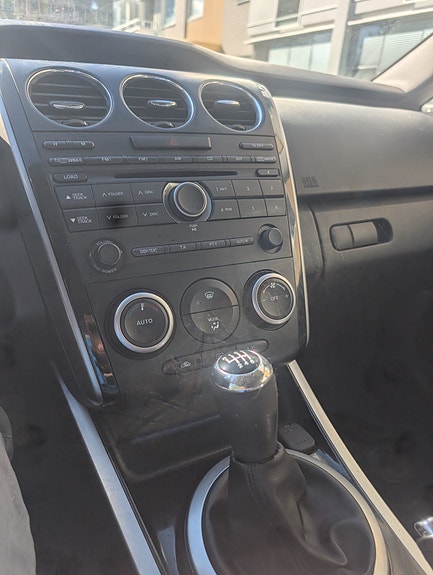 Mazda CX-7 8 of 9