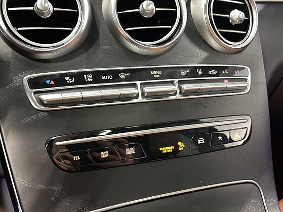 Mercedes-Benz GLC220 d 25 of 26