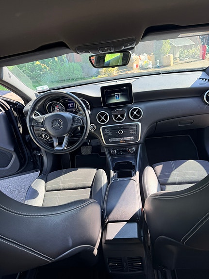 Mercedes-Benz A200 d 7 of 12