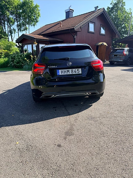 Mercedes-Benz A200 d 4 of 5