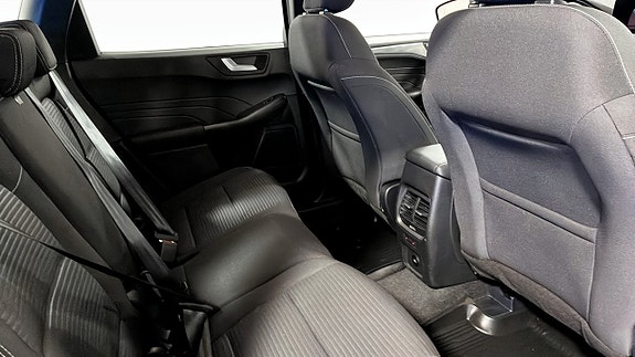Ford Kuga 5 of 9