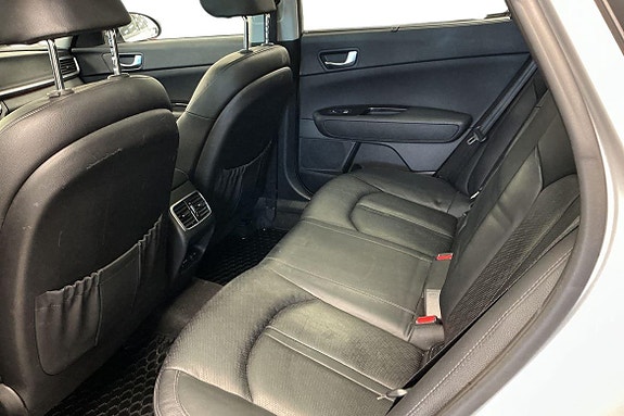 Kia Optima 10 of 23