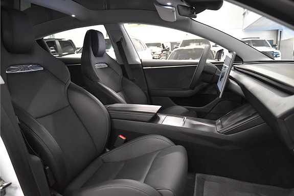 Tesla Model 3 12 of 24