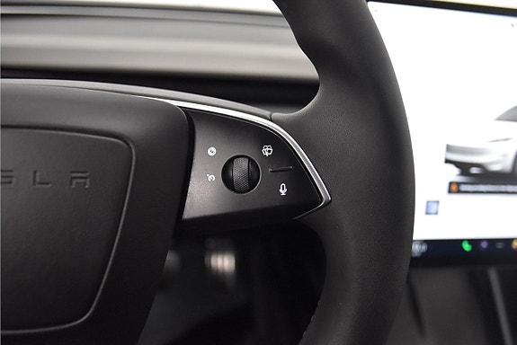 Tesla Model 3 11 of 24