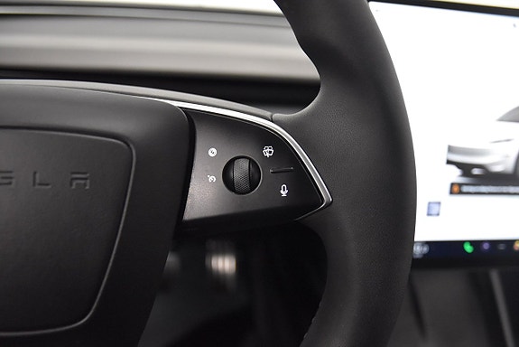 Tesla Model 3 11 of 27
