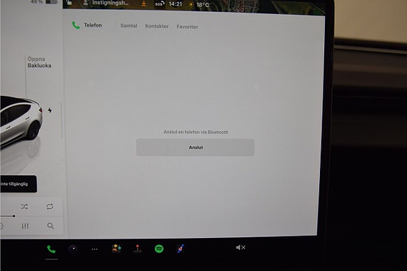Tesla Model 3 20 of 24