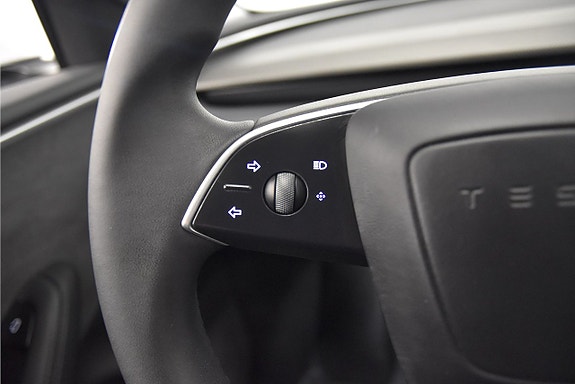 Tesla Model 3 10 of 24