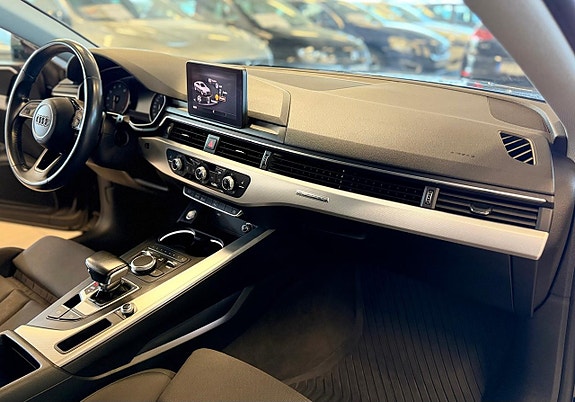 Audi A5 11 of 16