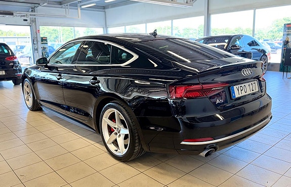 Audi A5 4 of 5