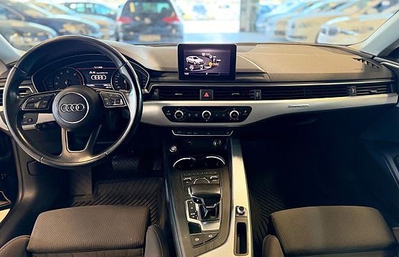 Audi A5 9 of 16