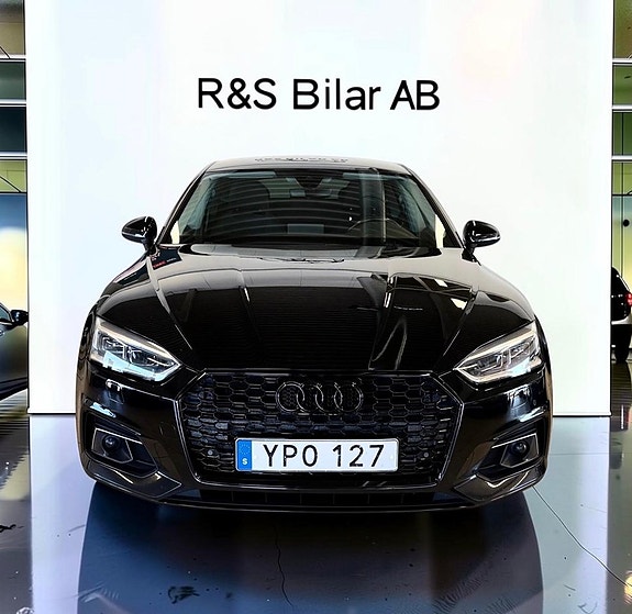 Audi A5 2 of 16
