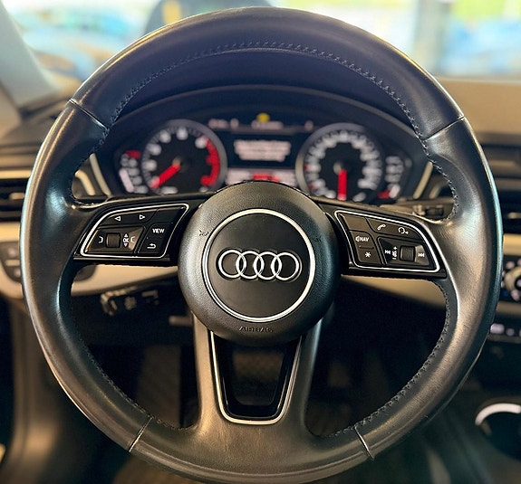 Audi A5 12 of 16