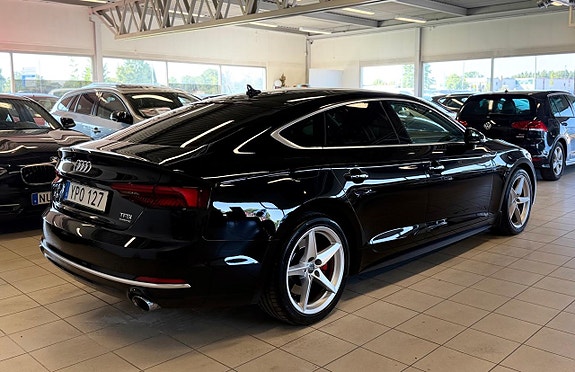 Audi A5 7 of 16