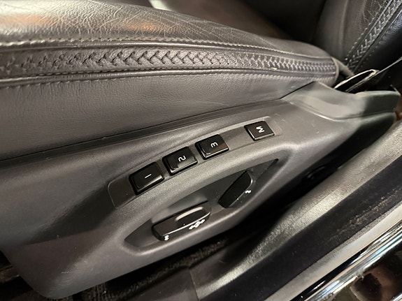 Volvo XC70 10 of 17