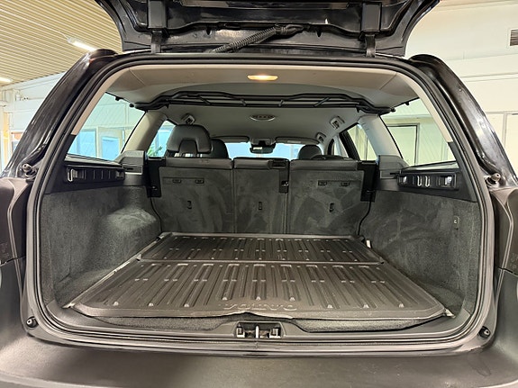 Volvo XC70 5 of 17