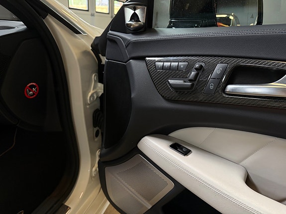 Mercedes-Benz CLS63 17 of 20