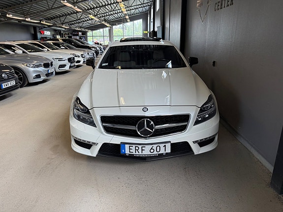 Mercedes-Benz CLS63 4 of 5