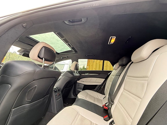 Mercedes-Benz CLS63 8 of 20